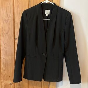 Black pinstripe low collar blazer